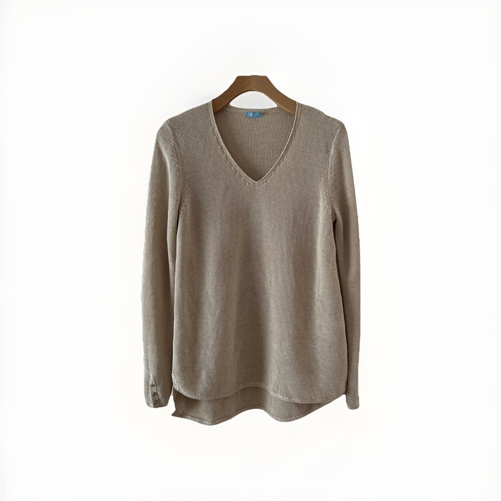 J. McLaughlin Callum Sweater Women Size M Beige‎ V-Neck Long Sleeve Hi-Low Hem